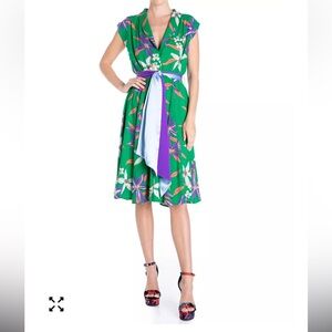 Meghan Fabulous Women's Honeysuckle Midi Dress Green Floral XL